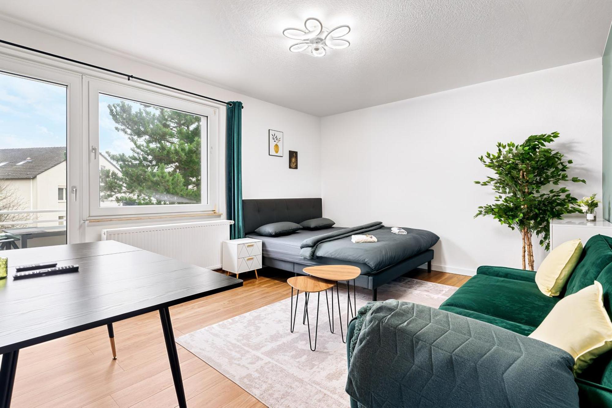 Apartment Smart - Near Essen, Oberhausen, Bottrop - Perfect For 6 Guests! Balcony - Netflix - Smart Tv *